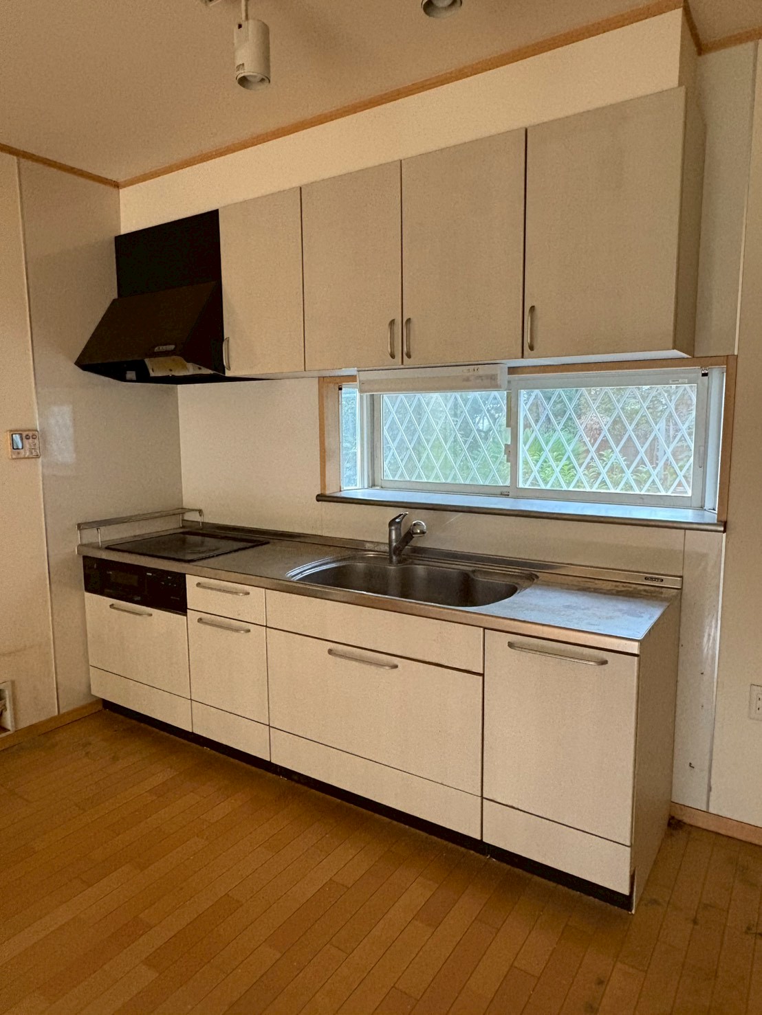 白井市笹塚3丁目戸建のキッチン写真