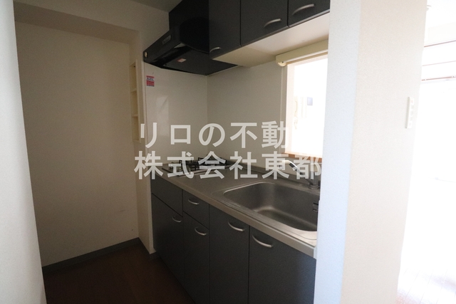 京王相模原線 京王永山駅 徒歩4分 3階建 築22年のキッチン写真