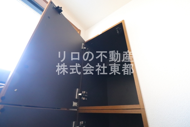 京王相模原線 京王永山駅 徒歩4分 3階建 築22年の玄関写真