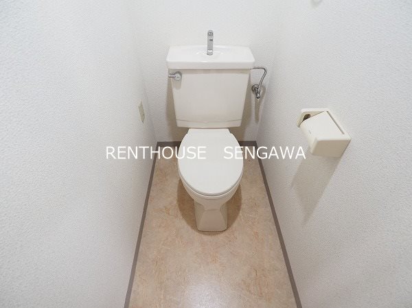 トイレ　※別部屋、参考写真になります。