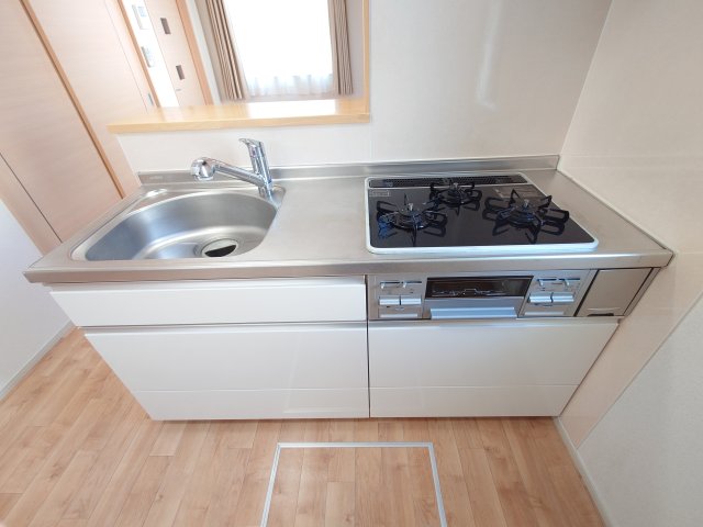 キッチン　※他部屋参考写真