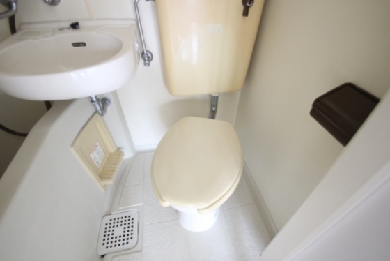 トイレ　※別部屋の写真です
