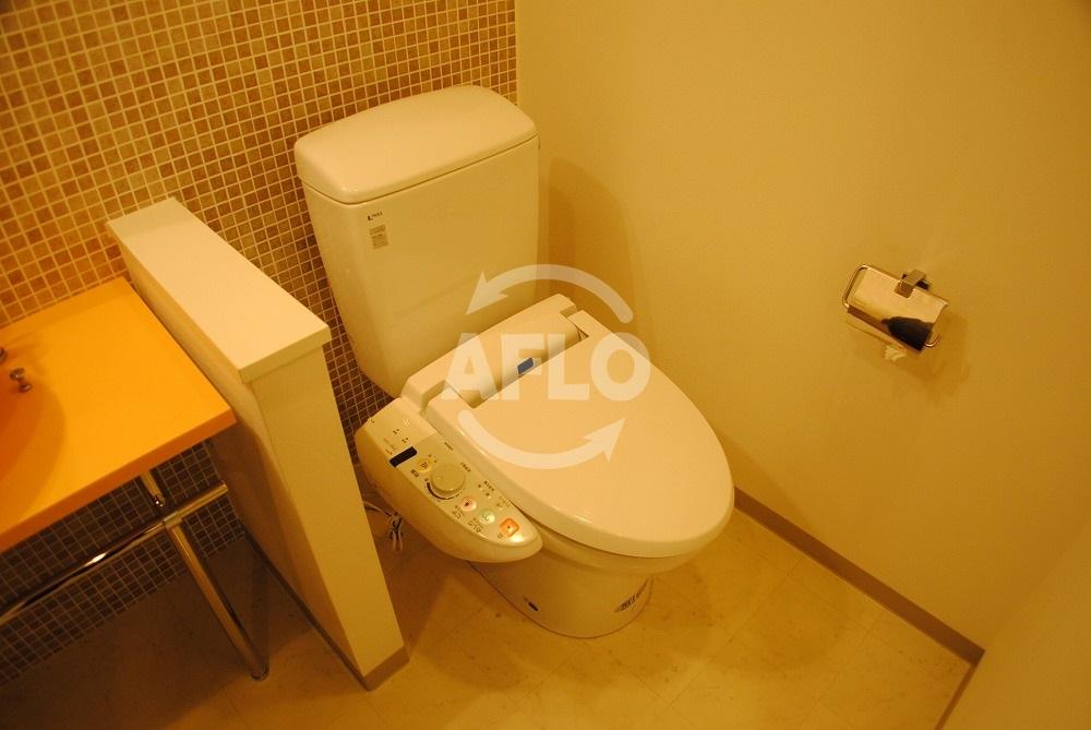 トイレ　プライムアーバン堺筋本町　トイレ