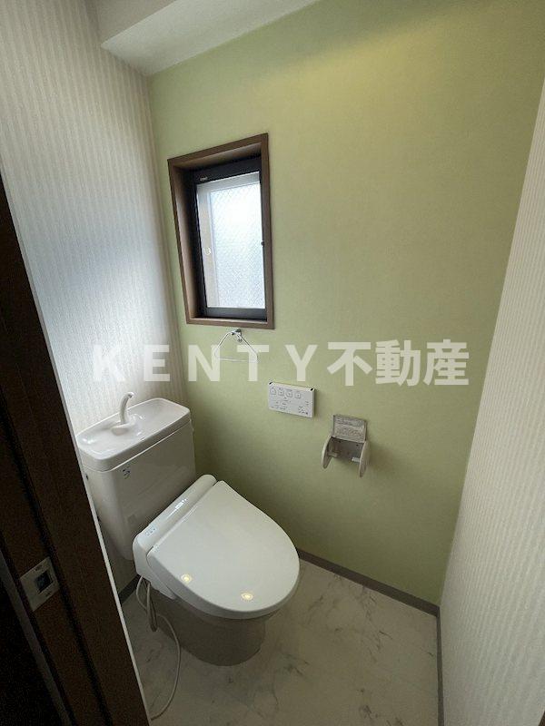 トイレ　落ち着いたトイレです