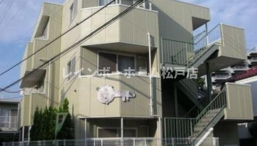 建物外観　外はこのようになっています