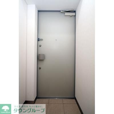 玄関　※写真は同タイプ住戸です。