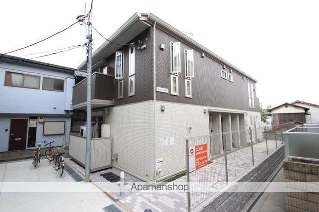 都営大江戸線 東中野駅 徒歩8分 築13年