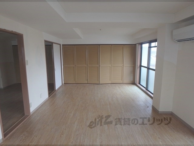 居室・リビング　洋室