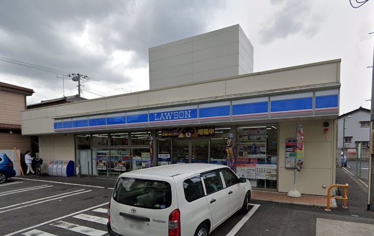 コンビニ　ローソン 市川平田三丁目店（コンビニ）まで369m