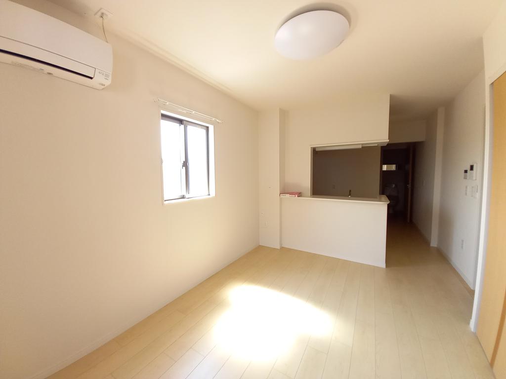 居室・リビング　リビング