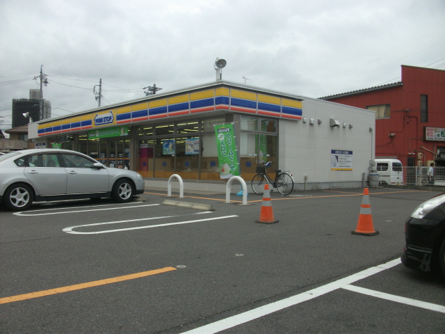 コンビニ　ミニストップ鈴鹿平田店（コンビニ）まで375m