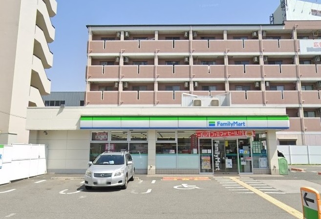 コンビニ　ファミリーマート平野馬場一丁目店（コンビニ）まで274m
