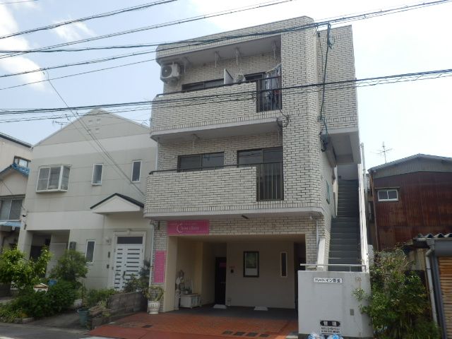 名古屋市天白区野並のマンションの建物外観