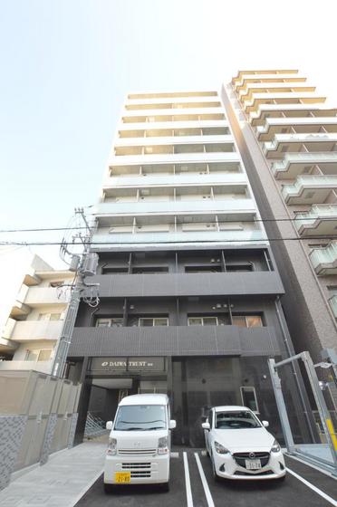 広島市中区銀山町のマンションの建物外観