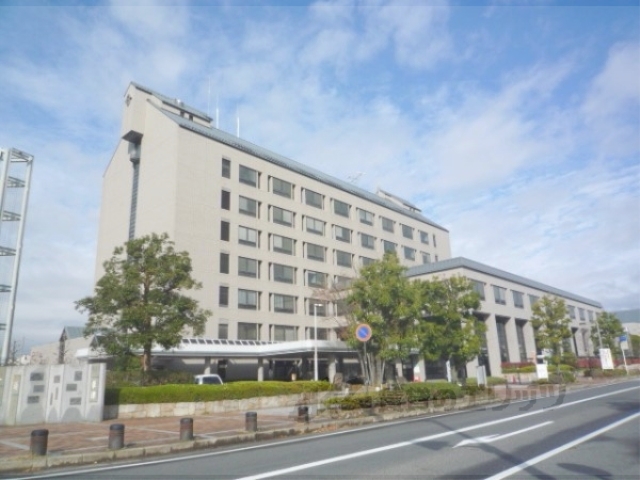 役所　草津市役所（役所）まで800m