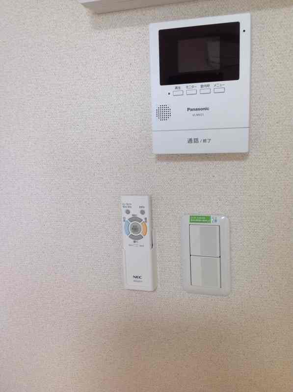 セキュリティ　モニター付きインターホン有り