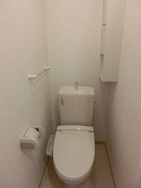 【クレドール河辺Bのトイレ】