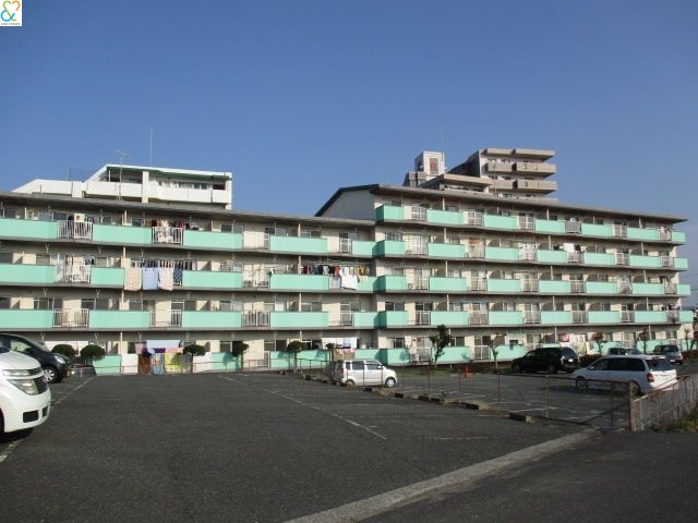 糸島市波多江駅北のマンションの建物外観