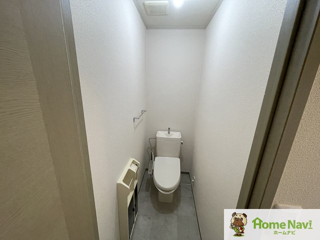 トイレ　ウォシュレット付き