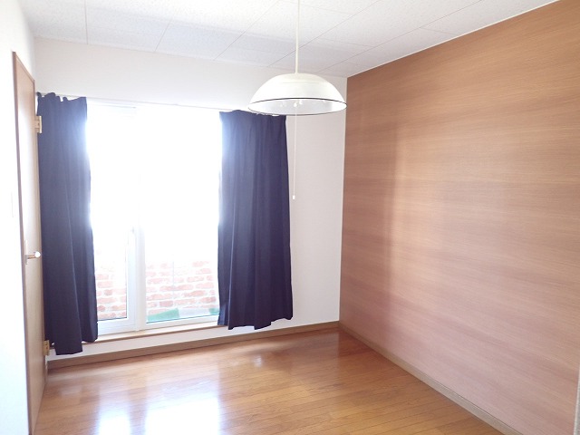 その他部屋・スペース　洋室5.2帖のお部屋です