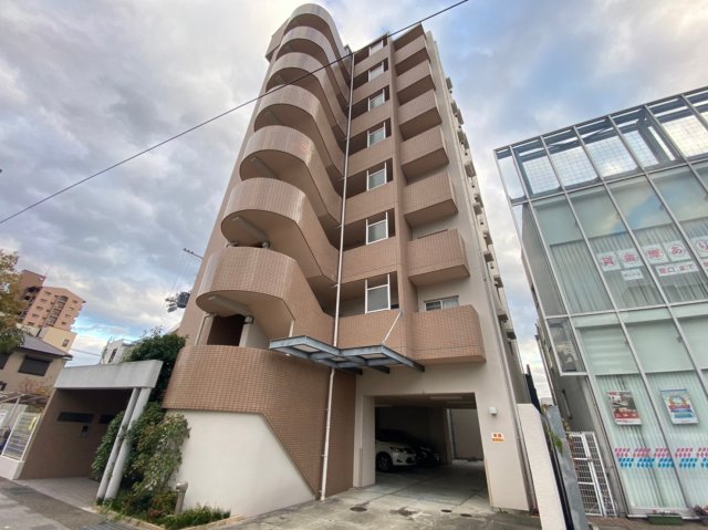 建物外観　南東角部屋です