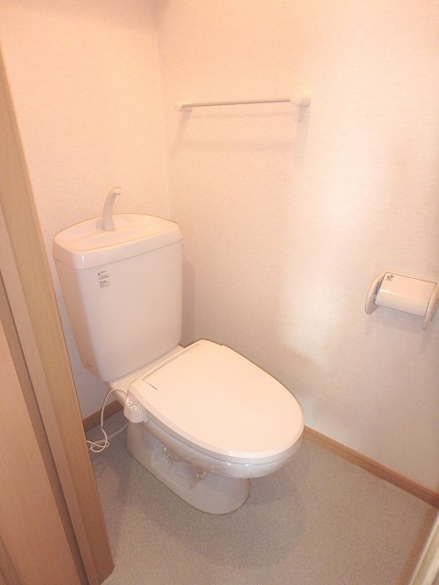 トイレ　ウォシュレット付き！