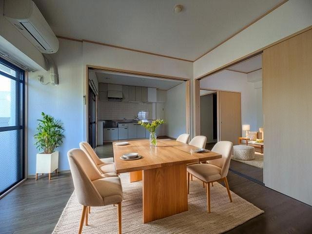 居室・リビング　ＣＧで家具等を配置したもので家具等は含まれません。