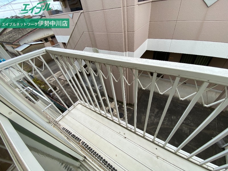 バルコニー　日当たり良好バルコニー