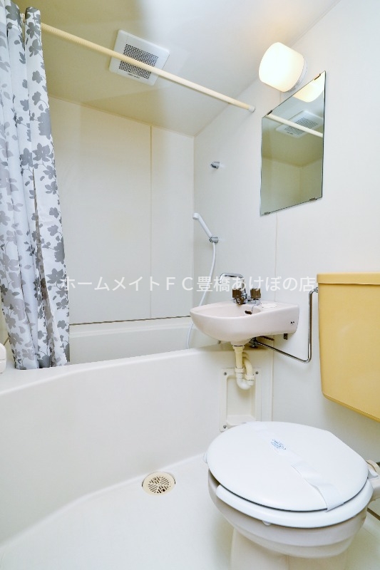 バス・シャワールーム　同型別部屋写真