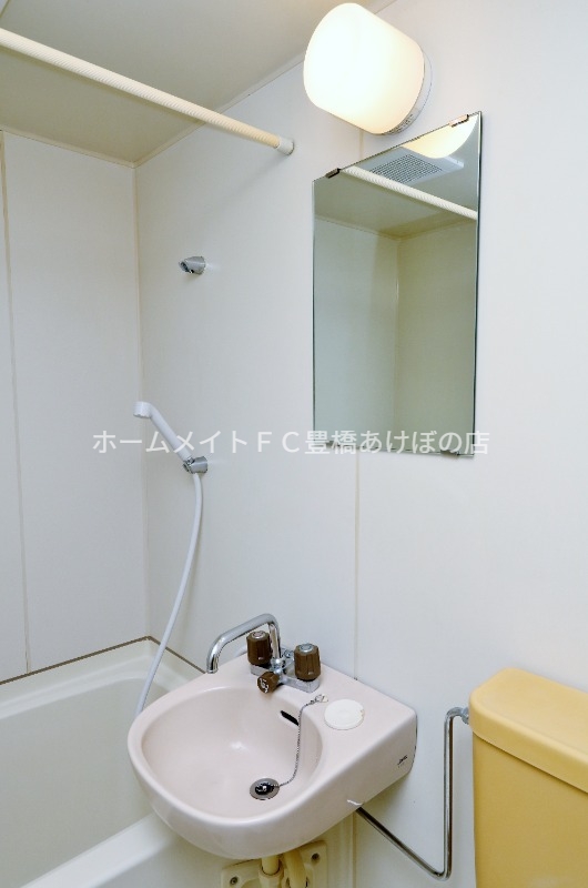 洗面設備　同型別部屋写真