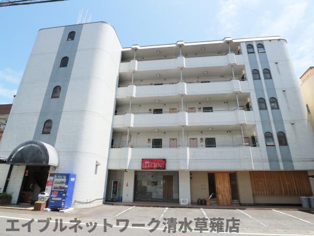 建物外観　外観は落ち着いています