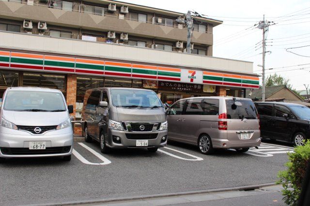 コンビニ　セブン-イレブン大田区下丸子４丁目店（コンビニ）まで989m
