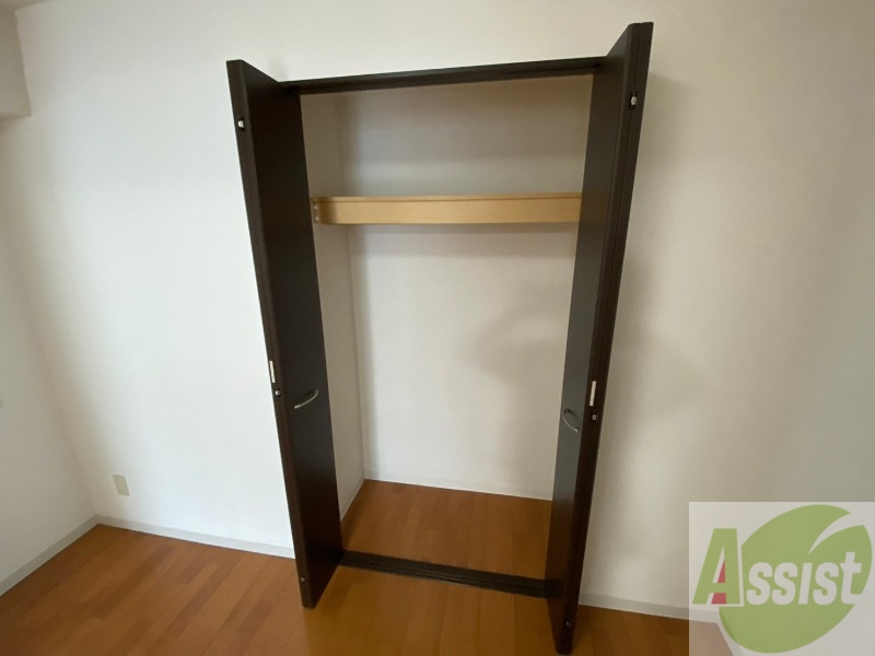 収納　クローゼットがありました。お洋服や荷物はここへ