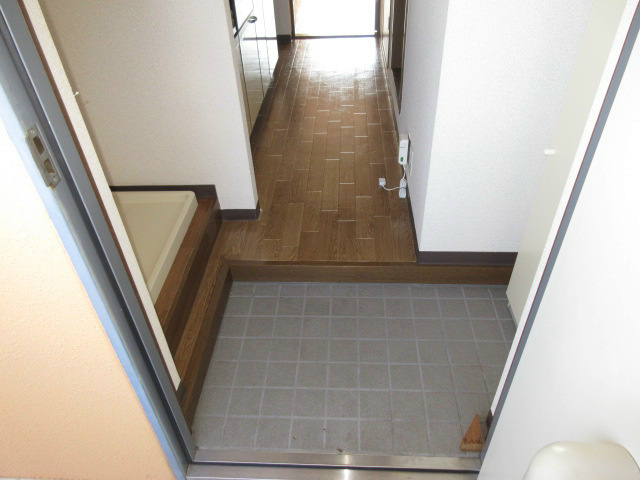 玄関　※他部屋参照・現況優先