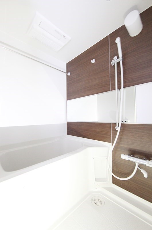 バス・シャワールーム　バスルーム