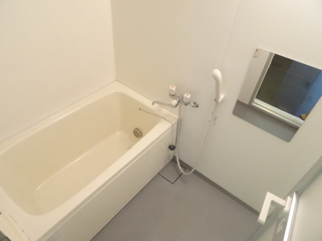 バス・シャワールーム　浴室乾燥機つき