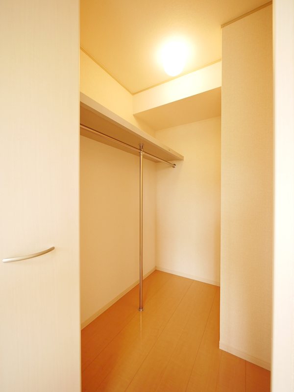 収納　ウォークインクローゼット
