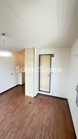 その他部屋・スペース　広くて明るい寝室