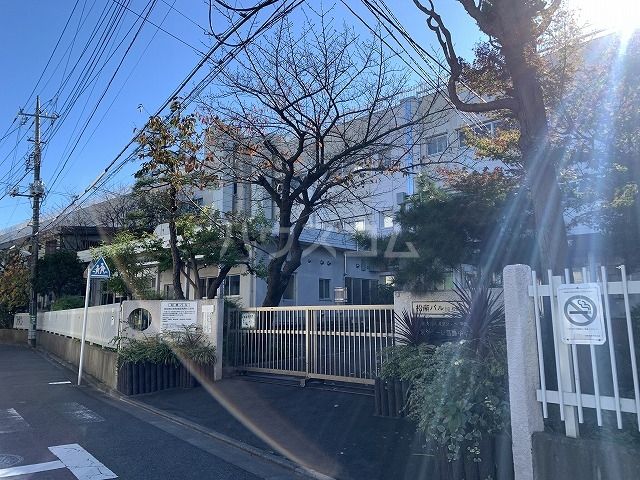 中学校　東京シューレ葛飾中学校（中学校）まで587m