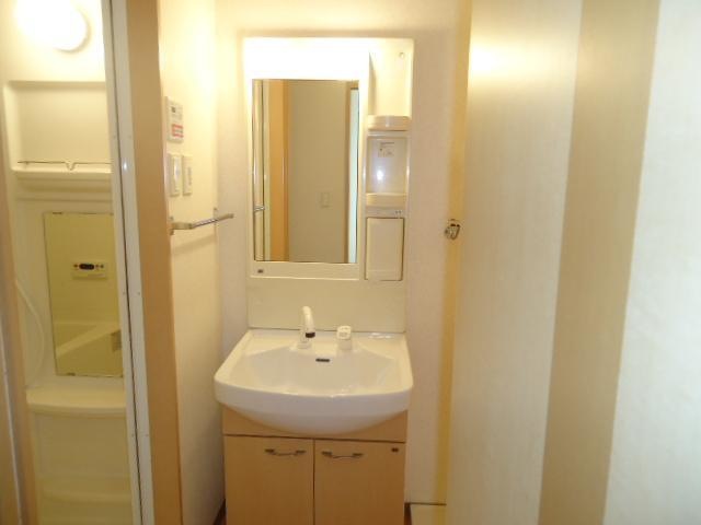 洗面設備　洗髪洗面化粧台