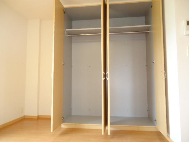 収納　クローゼット（リビング）