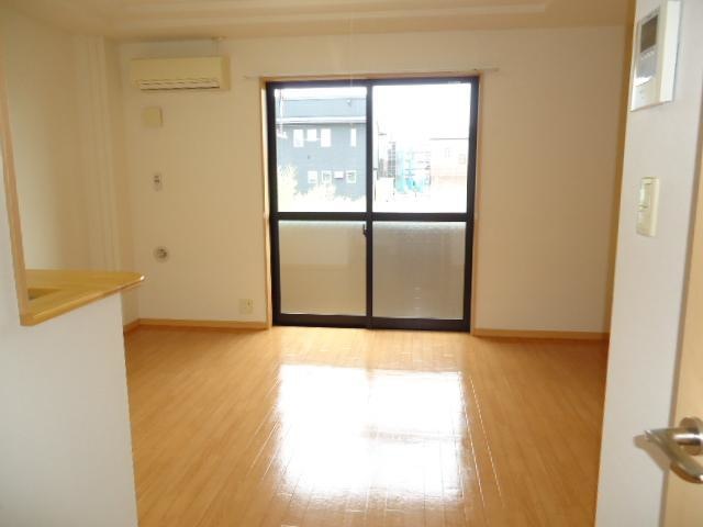 居室・リビング　リビング