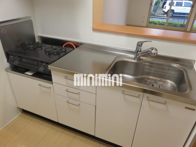 キッチン　人気の対面キッチンです