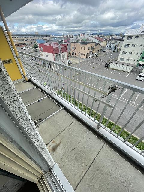 バルコニー　バルコニー