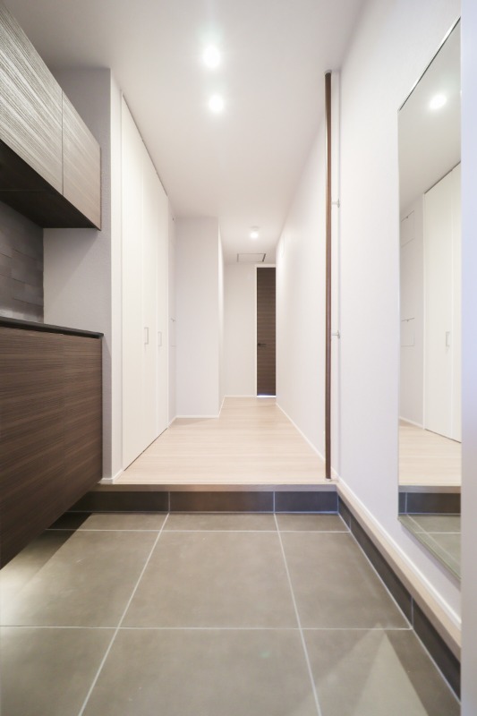 玄関　図面と現状に相違がある場合には現状を優先