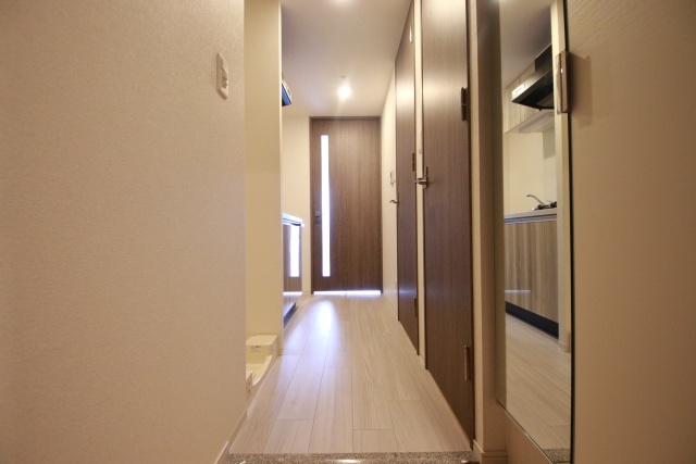 玄関　※別室の参考写真の為、現況優先です。