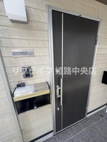 玄関　写真は別室参考