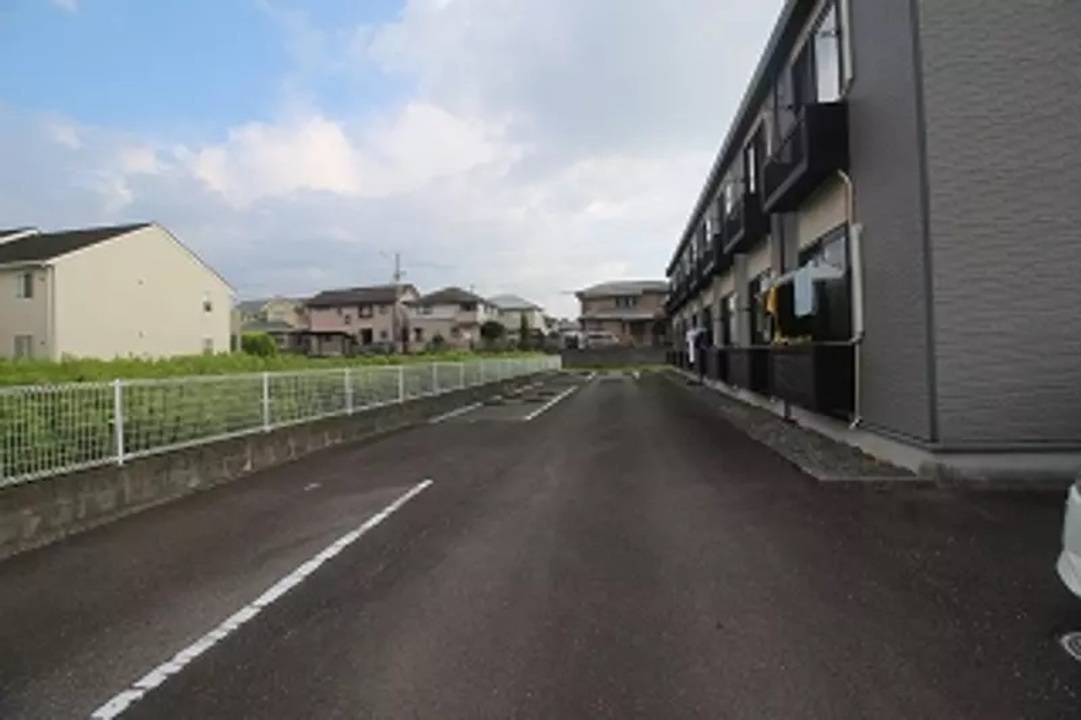 駐車場　駐車場