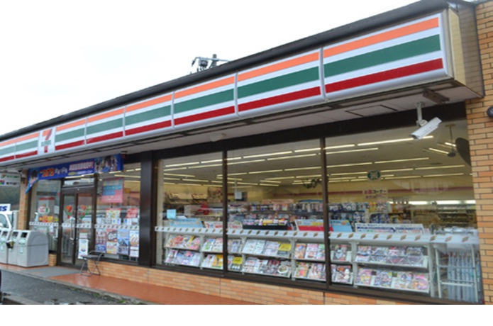 その他　物件より300ｍ・4分