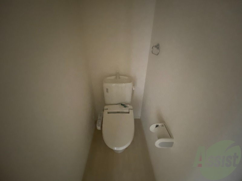 トイレ　こちらはトイレです。清潔感があり、安心して使用できます。